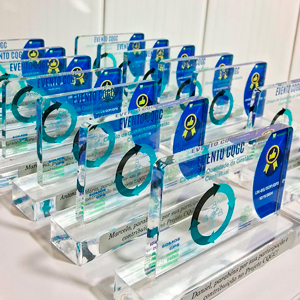 9989 Troféu em acrílico transparente personalizado