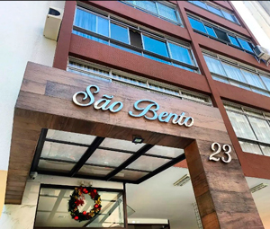 9991 Letreiro em Aço Inox AISI 304 acabamento polido